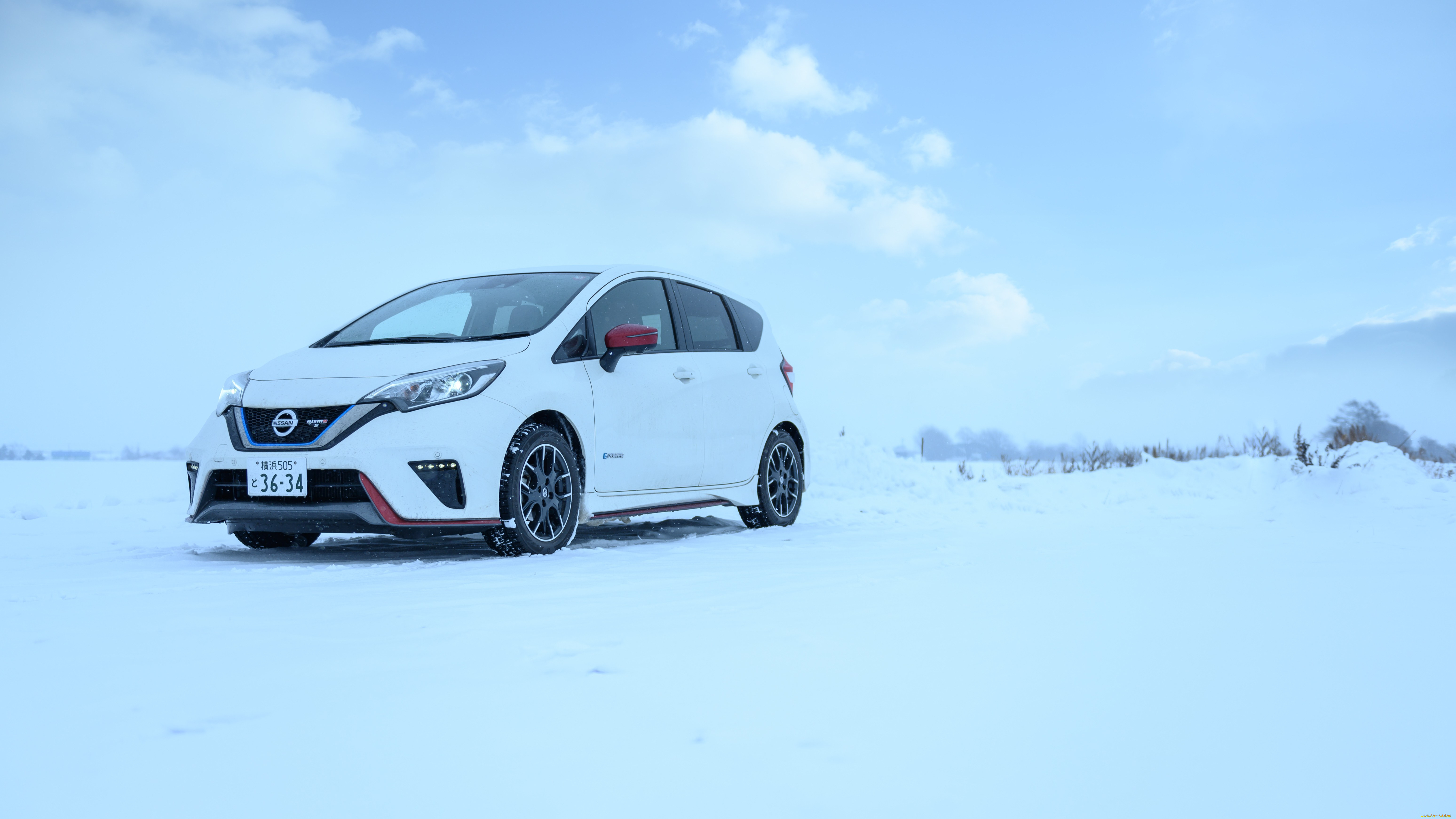 Ниссан нот епавер. Ниссан ноут e-Power. Nissan e Power Nismo. Nissan Note e12 e-Power. Ниссан ноут нисмо.